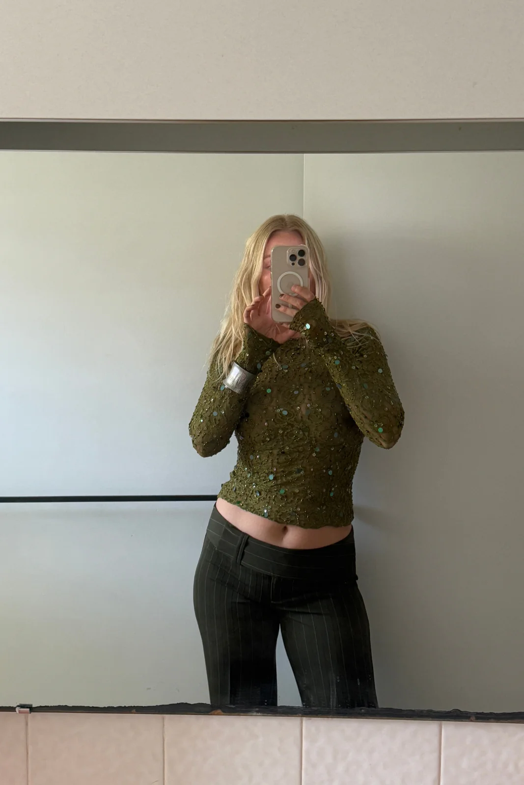 products.gallery.thumbnail_alt