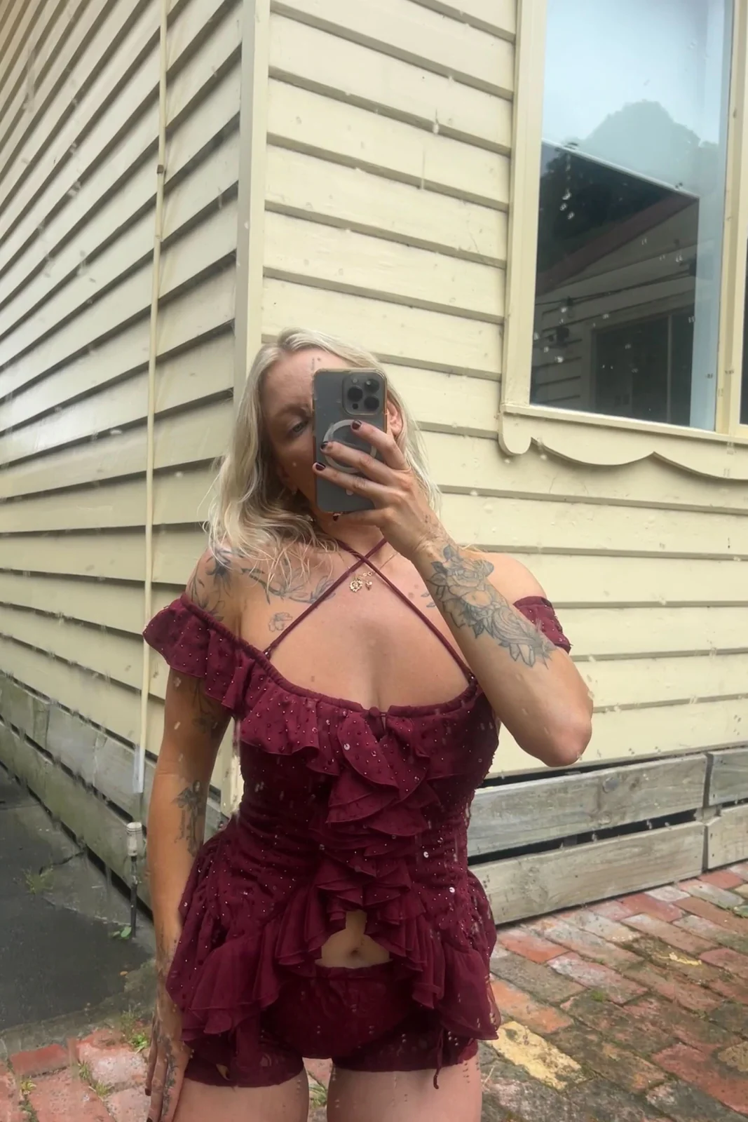 products.gallery.thumbnail_alt