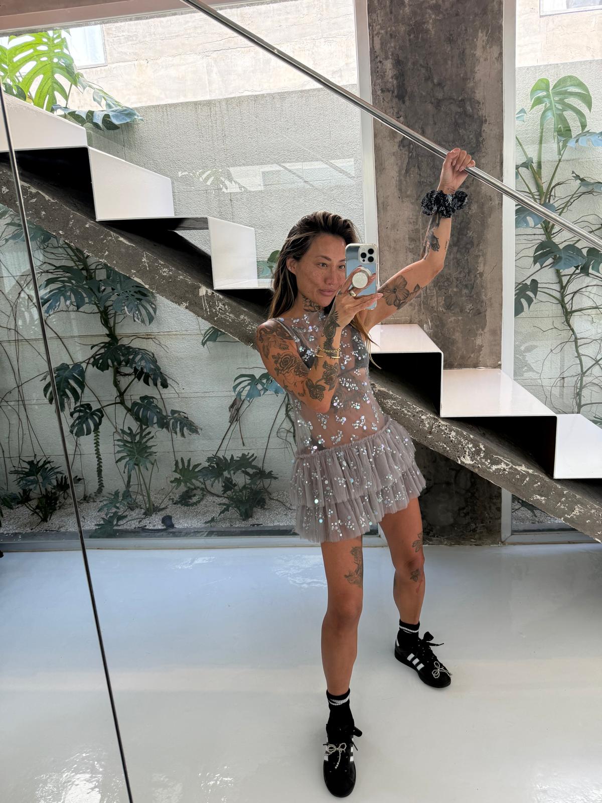 products.gallery.thumbnail_alt